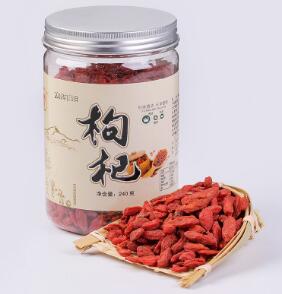 宁夏中宁枸杞子个大肉厚干度足可泡茶煮汤煲粥240g/罐图3